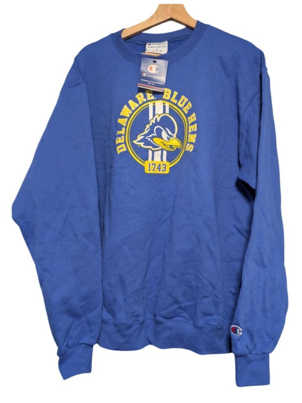 NWT Champion Delaware Blue Hens 1743 Crewneck Sweatshirt Mens L Royal Blue